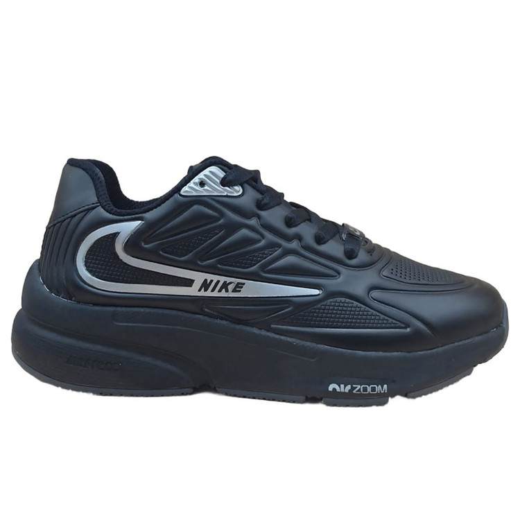 این کفش اسپرت مردانه نایک ایر زوم اسپیریدون (Nike Air Zoom Spiridon)، ترکیبی بینقص از میراث دویدن دهه ۹۰ و طراحی مدرن امروزی است. این مدل که ریشه در سال ۱۹۹۷ دارد، با رنگبندی مشکی و جزئیات نقرهای، ظاهری جسورانه و در عین حال کلاسیک را ارائه میدهد.